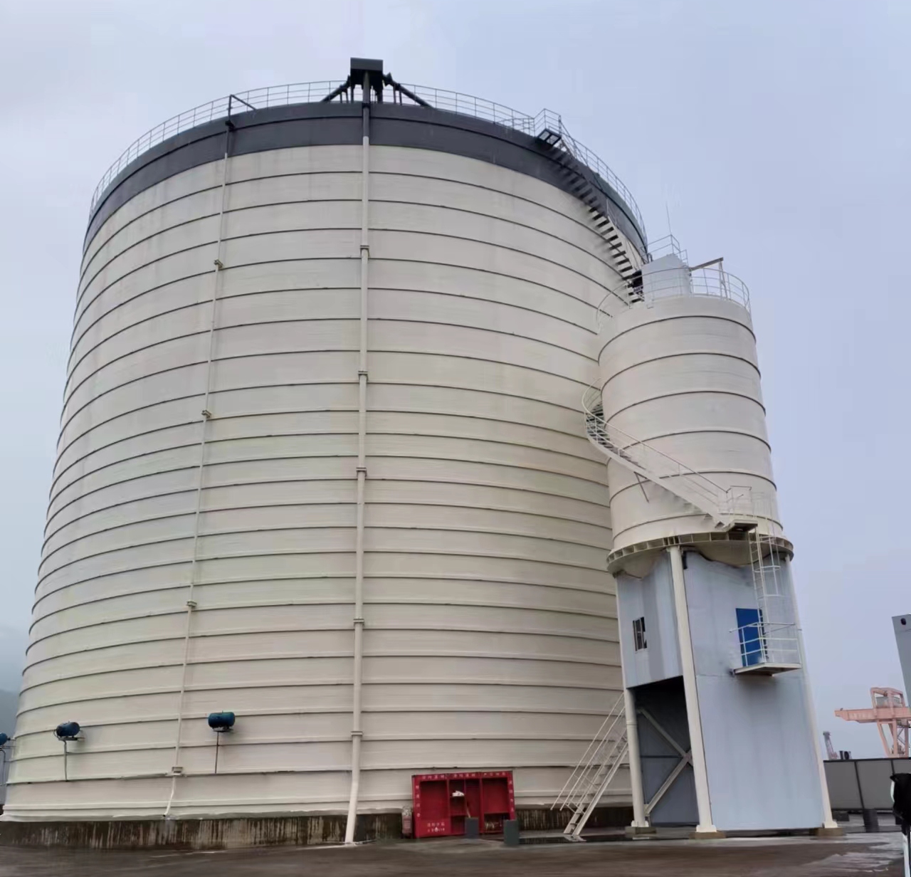 未央10万吨水泥钢板库